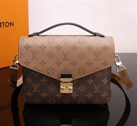 lv pochette metis reverse price